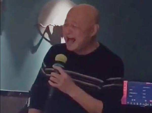 “相聲大師”陳寒柏“墜落史”，他的故事遠比你想得更精彩