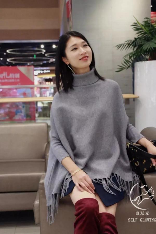 尹正造型雷人，留長髮戴耳環背女性包：我們真的迎來了穿衣自由嗎