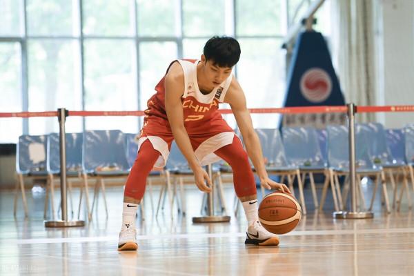 趙繼偉、孫銘徽、吳前、徐傑到底該帶誰？球迷：帶胡明軒