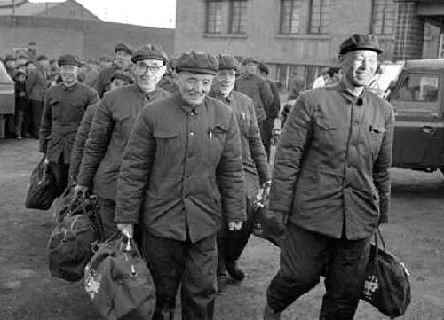 邱行湘特赦後想當搬運工人，周恩來得知後：你們的身份是國家幹部