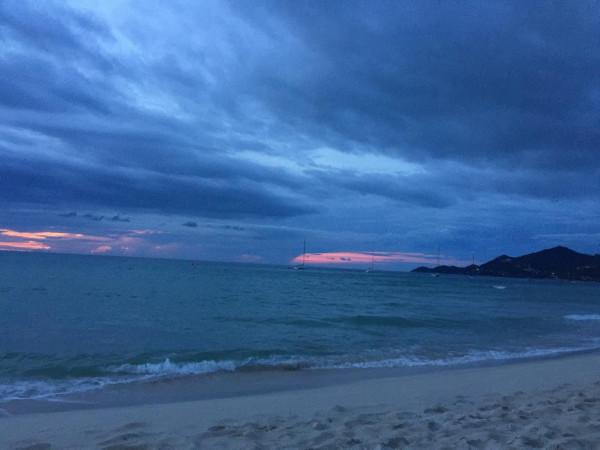 有人說,每一朵雲都是一首詩 有人說,每一朵雲都是一首詩