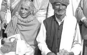 70歲農村老婦晚年得子，堪稱奇蹟