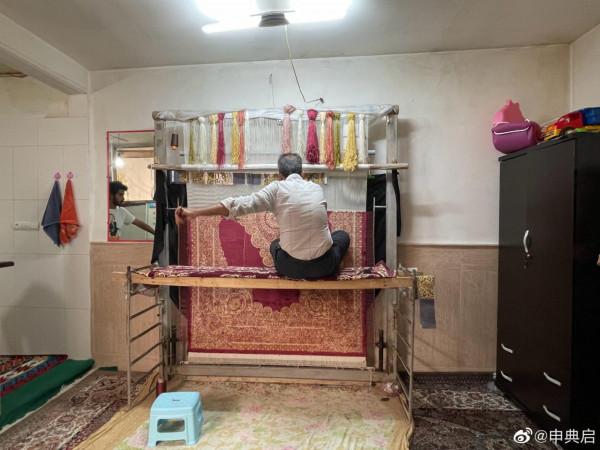 庫姆是什葉派的聖城,貧富差距較大,收入低也保護了傳統手工業 庫姆是什葉派的聖城,貧富差距較大,收入低也保護了傳統手工業