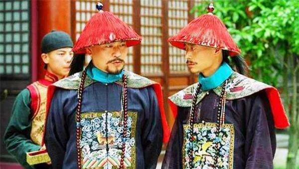 匾額尋案：晚清科考第一大案，局外人張之洞為何坐立不安？