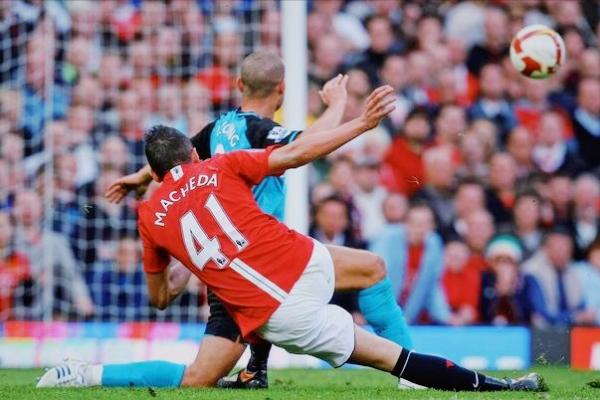 很多人的青春沒了，他們的卻沒完沒了，盤點足壇那些還在踢的名將