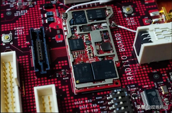 iPhone 多款原型機被曝光，外觀大不一樣