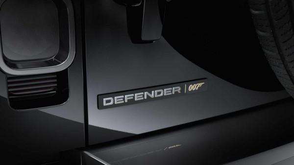 路虎衛士V8對比賓士G500，全球限量300臺的衛士有何特殊之處