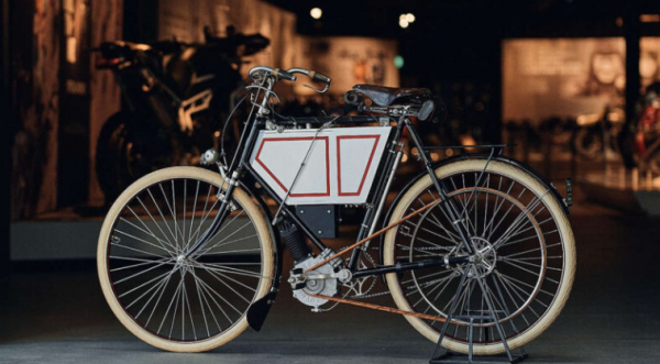 跨世紀的重逢，凱旋找回1901年第一臺原型車