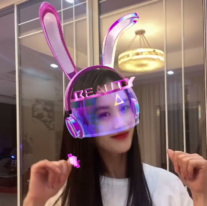 因“完顏彩虹兔”收穫點讚的十大女星,最高獲贊452萬 因“完顏彩虹兔”收穫點讚的十大女星,最高獲贊452萬