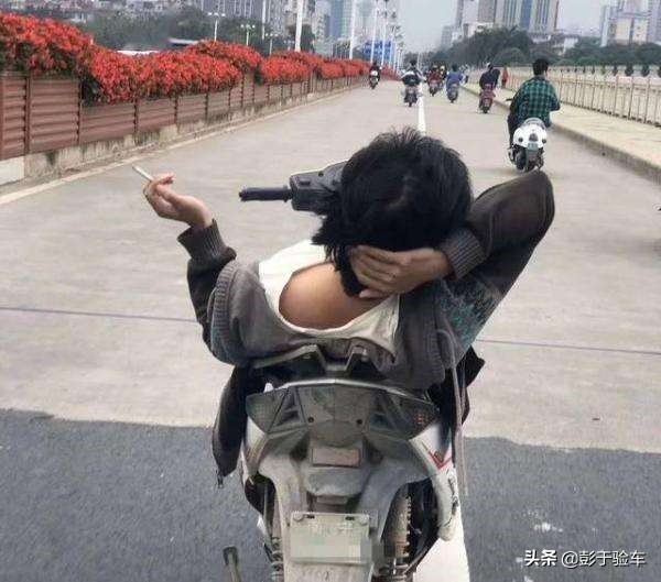 7年車齡的奧迪Q3只跑了1.4W公里？買賣雙方不在場也能達成交易