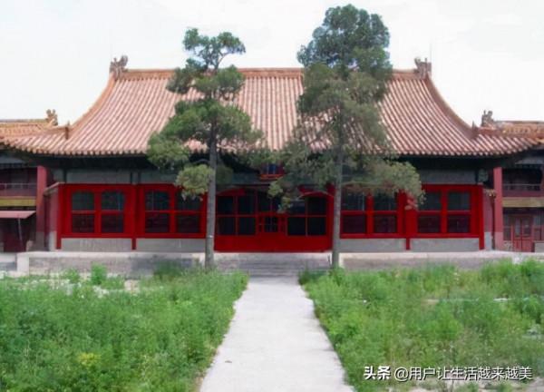 北京故宮是世界上現存規模最大、儲存最完整的木質結構古建築之一