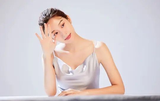 “初戀系女神”文佳煐:10歲出道精通三國語言,顏值更是令人羨慕 “初戀系女神”文佳煐:10歲出道精通三國語言,顏值更是令人羨慕