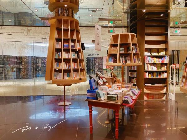 重慶鍾書閣:曾經的網紅書店,現在卻沒什麼人氣,是選址有問題? 重慶鍾書閣:曾經的網紅書店,現在卻沒什麼人氣,是選址有問題?