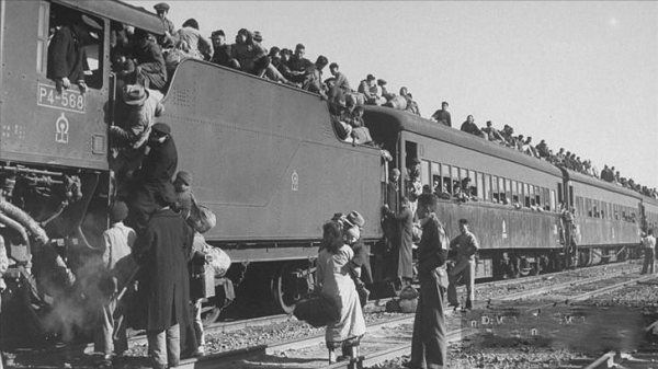 百艘軍艦硬闖中國,毛主席警告多次無果,隨後一聲令下直接開炮 百艘軍艦硬闖中國,毛主席警告多次無果,隨後一聲令下直接開炮