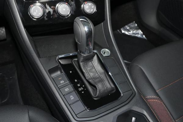 價格便宜又省油的德系家轎，大眾寶來9.88萬起，有3種動力可選