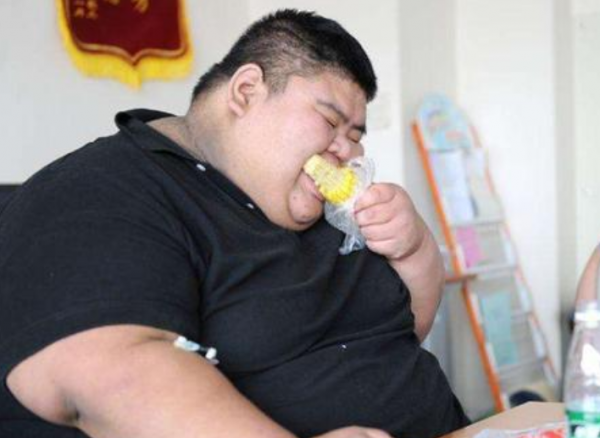 “山東第一胖”重668斤,為愛一年減重400斤,如今愛情事業雙豐收 “山東第一胖”重668斤,為愛一年減重400斤,如今愛情事業雙豐收