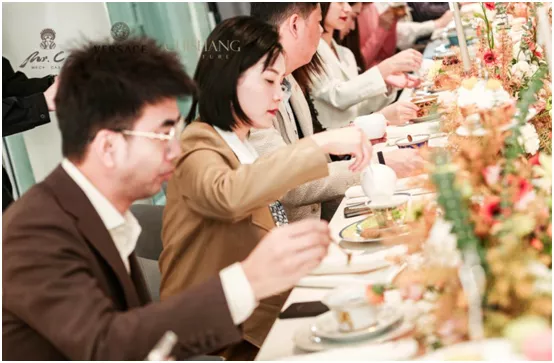 攜手VERSACE,家居頂奢派—Mr.C+的“跨界”之路 攜手VERSACE,家居頂奢派—Mr.C+的“跨界”之路