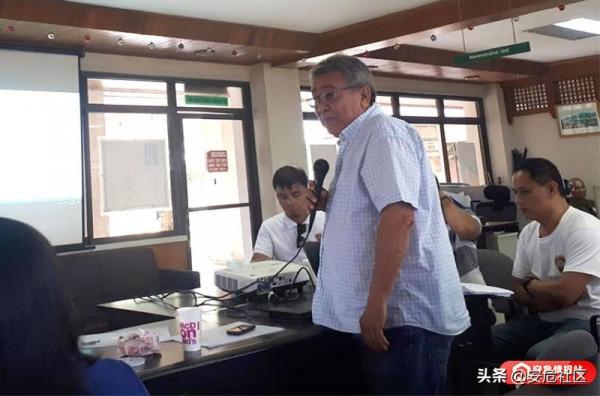 菲執政黨庫西派系開始分發候選人證書