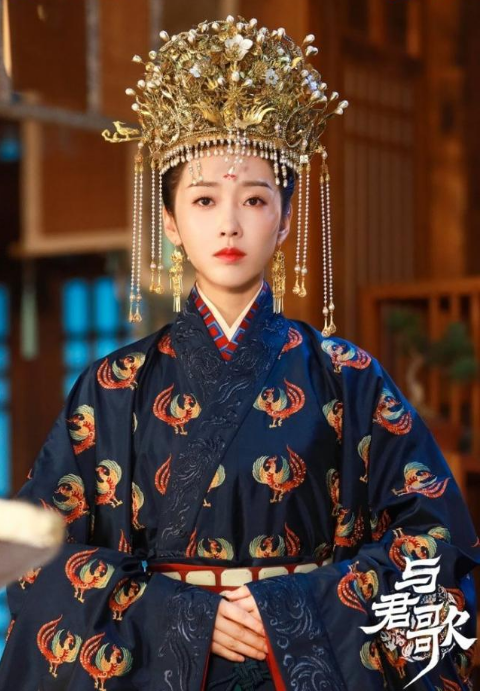 影視劇裡的華麗頭飾，用對了和演員相得益彰，用錯就是滿屏累贅