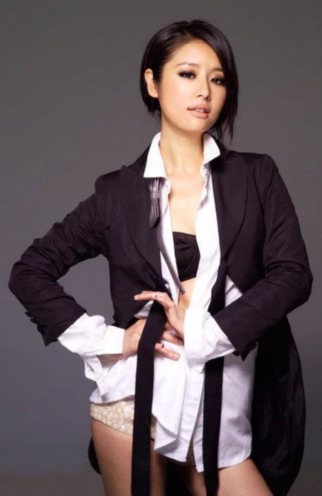 林心如美照一冊，欣賞