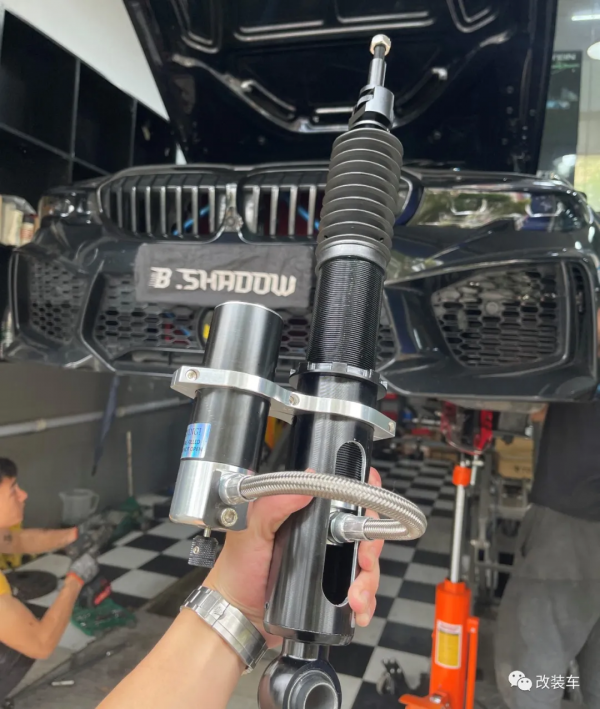 愛上跑賽道的黑武士寶馬3系，全力衝刺後才知道怎麼改車