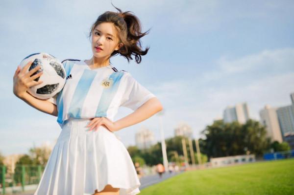 收錢了還是有隱情?閉著眼就誇的7位明星,毀了自己,也害了別人 收錢了還是有隱情?閉著眼就誇的7位明星,毀了自己,也害了別人