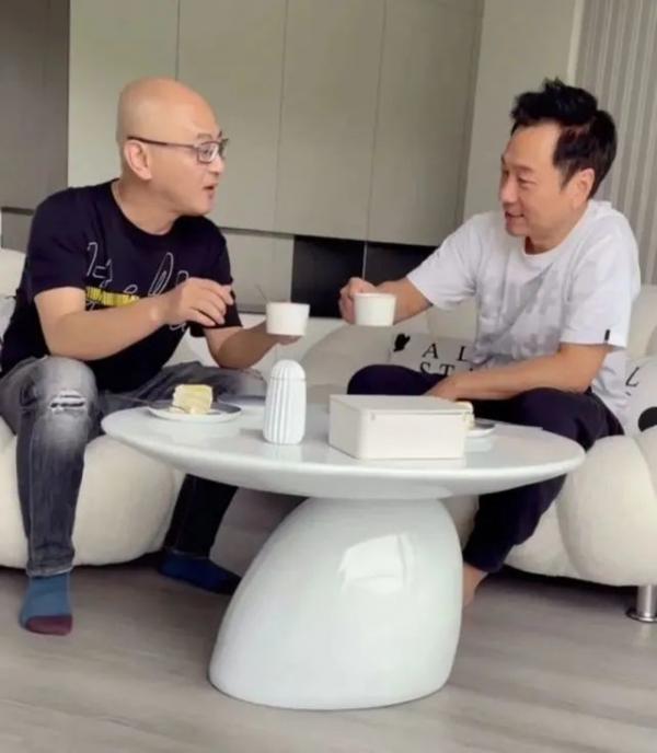 謝霆鋒、陳小春、張智霖等定居內地，老牌港星直言逃離香港的辛酸