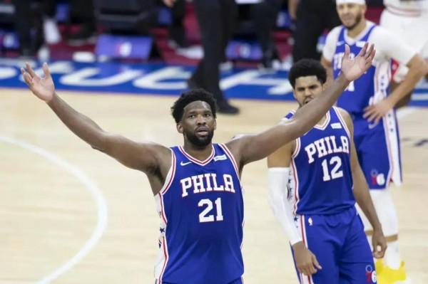 美媒列出了2021-22賽季至今場均得分最多的二人組，詹眉並列第一