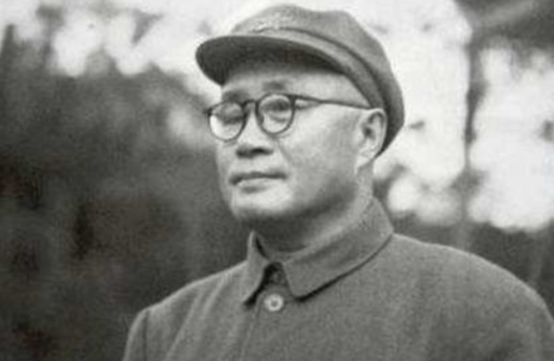 1952年鄧小平致電賀龍,商議任命決定,賀龍詢問:毛主席的意見呢 1952年鄧小平致電賀龍,商議任命決定,賀龍詢問:毛主席的意見呢