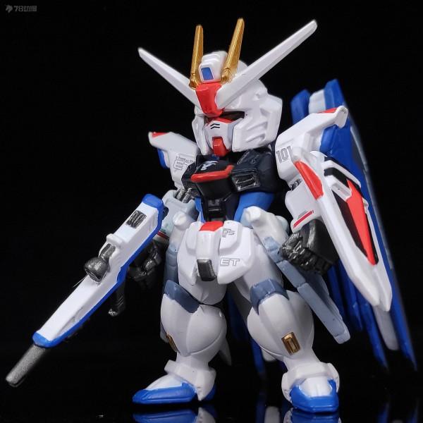 78民間測評：食玩FW 新GC CORE 自由高達 高達中國計劃版