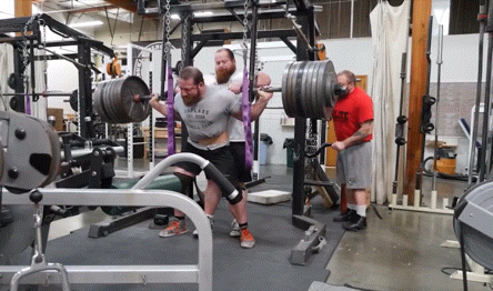 深蹲斷腿是肌霸們最後的倔強