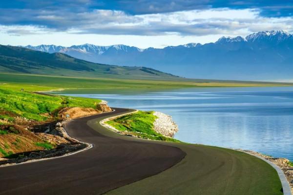 去了北疆才知道，中國有多大；去了南疆才知道，中國有多美