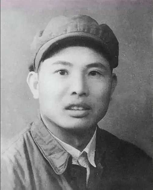 抗日勝利，山海關三千日偽軍拒絕投降，那就讓他們嚐嚐炮彈的滋味