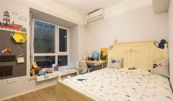 135m²北歐輕復古風三居，開放式廚房+吧檯，讓生活更有情調