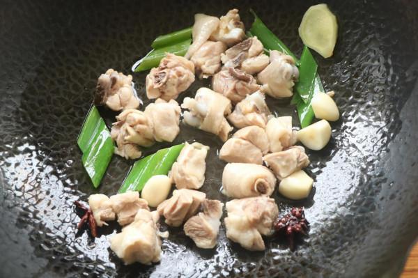 天氣越來越冷，多吃這道菜，清脆爽口好吃下飯，一年四季都適合做