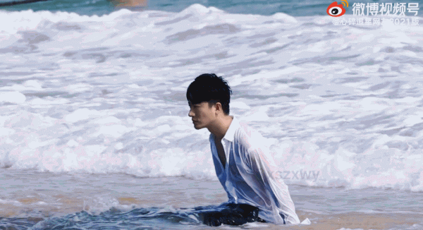 誰來救救關曉彤