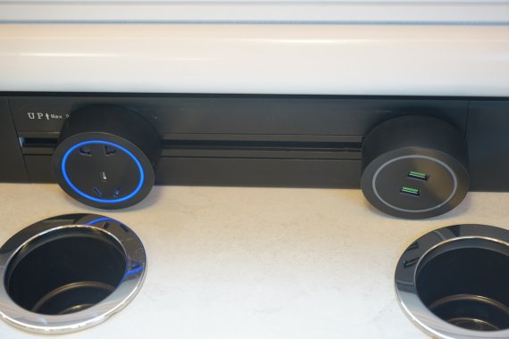 瑞弗最貴的房車,貼心體現在各個方面,瑞弗S820進口雙拓展房車 瑞弗最貴的房車,貼心體現在各個方面,瑞弗S820進口雙拓展房車