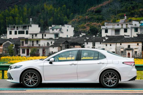 開過豐田凱美瑞，再駕駛本田雅閣，實力不相上下，你更傾向於誰?