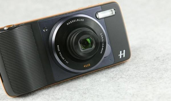 首發驍龍旗艦芯!moto訊號最強,疑似未來要與哈蘇再續前緣 首發驍龍旗艦芯!moto訊號最強,疑似未來要與哈蘇再續前緣