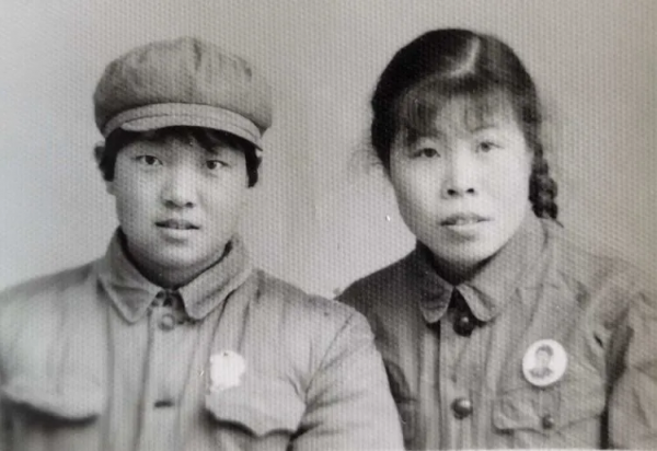 難忘賀蘭山軍馬場女青年牧馬班的如歌歲月