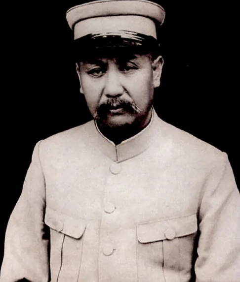 1944年閻錫山攻擊八路軍,毛主席邀請此人出面,續範亭:我反對你 1944年閻錫山攻擊八路軍,毛主席邀請此人出面,續範亭:我反對你