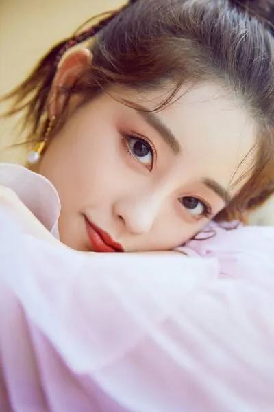 楊冪旗下女藝人美圖｜你更喜歡誰？