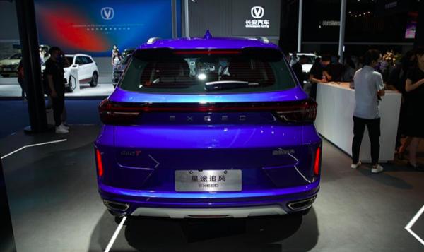 實拍新款星途追風,11.19萬起售+5車齊發,還有12.3英寸雙聯屏 實拍新款星途追風,11.19萬起售+5車齊發,還有12.3英寸雙聯屏