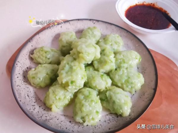 蘿蔔這樣做比炸蘿蔔丸子好，一蒸就上桌，蘸料吃太香了，別不懂吃