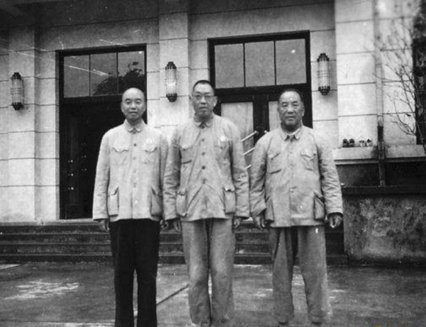 毛澤東訪問江西,劉俊秀兒子看出端倪:爸爸換褲子準是毛主席來了 毛澤東訪問江西,劉俊秀兒子看出端倪:爸爸換褲子準是毛主席來了