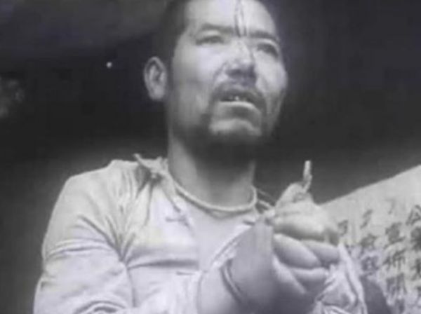 1952年，殺害李大釗的元兇雷恆成被捕，臨死前提出一個特殊請求