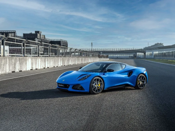 每週新車 | 除了半個億的布加迪,廣州車展還有哪些車值得看? 每週新車 | 除了半個億的布加迪,廣州車展還有哪些車值得看?