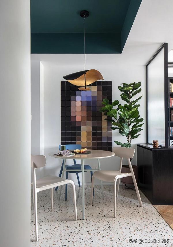 70㎡，有圖書館有咖啡角還有小花園，若有這樣一個家，還要啥別墅