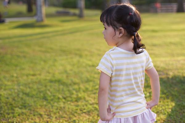 國際安徒生獲獎作品《約瑟芬》：教孩子溝通，比教孩子懂事更重要