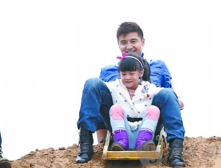 5位星二代,一看就知道是誰的孩子,父母的標誌性特徵被完美繼承 5位星二代,一看就知道是誰的孩子,父母的標誌性特徵被完美繼承